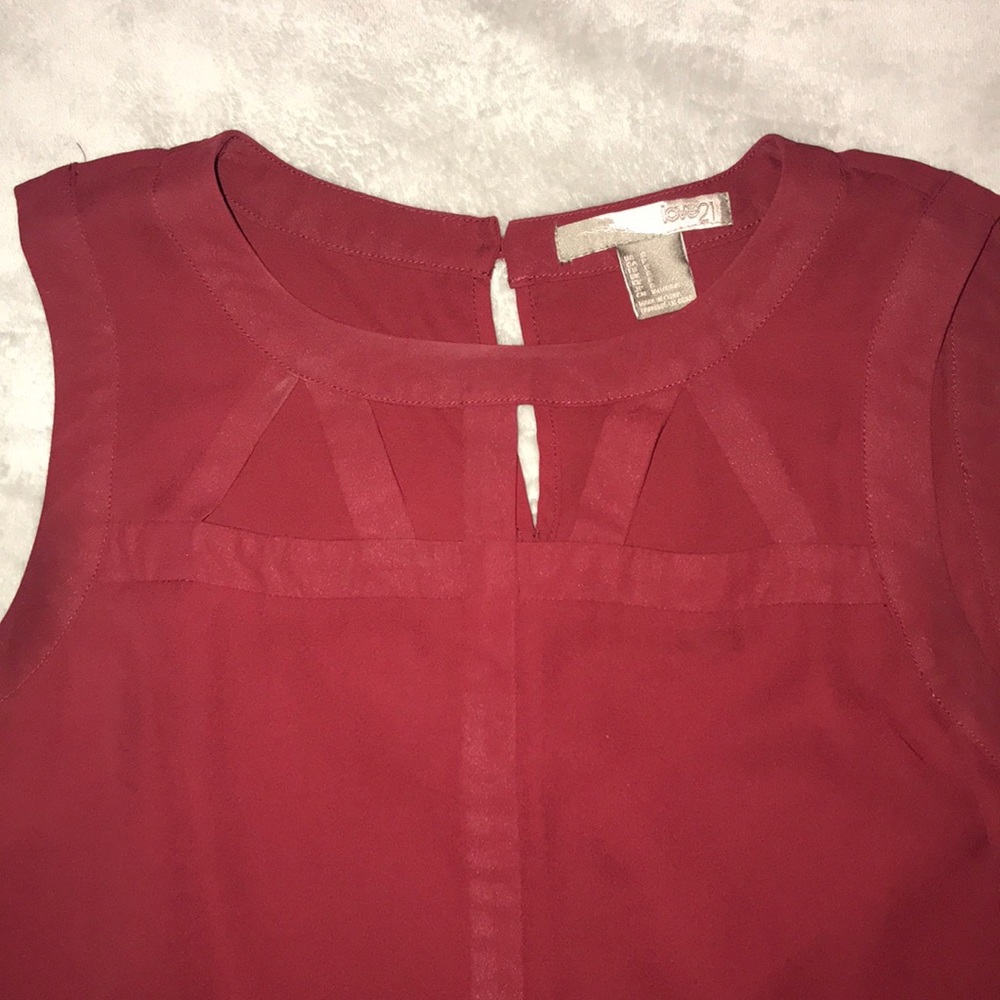 Sleeves shirt